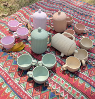 Produits d'été tendance 2026 : Ensemble de jeu d'imitation en silicone pour bébé, service à thé en silicone, activités intérieures et extérieures, sûr pour les tout-petits
