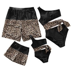 Ensembles de maillots de bain 4 pièces imprimé léopard personnalisé, colorblock, une pièce et bikini, tenues de plage asymétriques pour la famille - Product Image 4