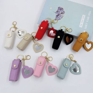 Organisateur de baume à lèvres promotionnel, étui de rangement de maquillage en cuir PU pour voyage, miroir en forme de cœur, porte-rouge à lèvres pour femmes, porte-clés, logo personnalisé - Product Image 3