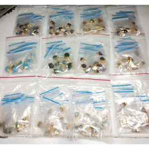 Colgantes de Piedras Naturales de Nacimiento de Alta Calidad, Crudas, Pequeñas, con Efecto Curativo, Bañadas en Oro, con Juego de Colores, Tamaños de 7mm a 12mm - Product Image 2