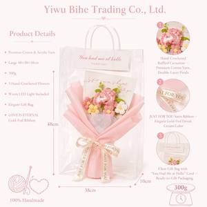 Ramo de Claveles y Rosas Tejidos a Crochet, Hechos a Mano en China, Regalo para el Día de la Madre y Días Festivos para Mamá y Novia - Product Image 3