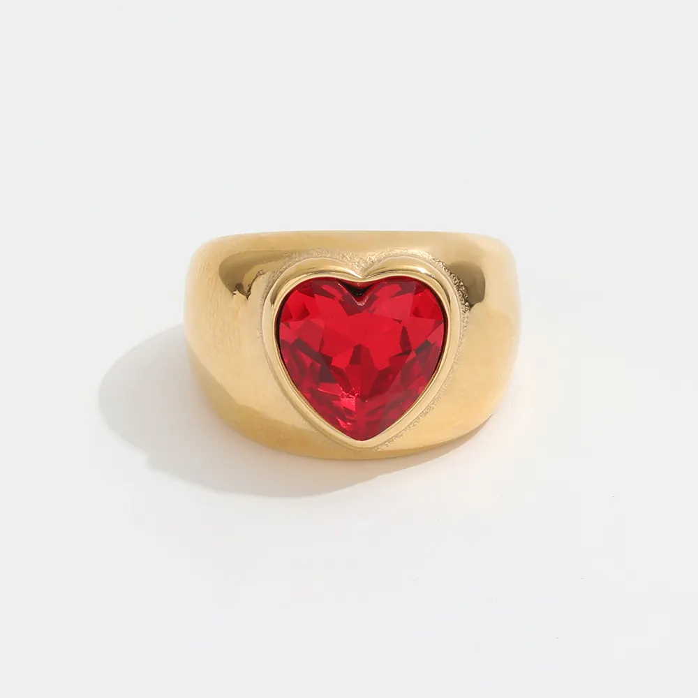 Antique Retro Gold Ruby Garnet Big Chunky Heart Rings for Women Stainless Steel Jewelry Fashion Gold Jewelry