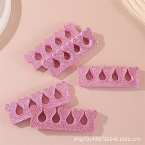 فاصل أصابع القدم الواقي لصالونات التجميل، فاصل ناعم من الفوم على شكل قلب بألوان مخصصة - Product Image 5