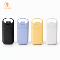 Flacon pulvérisateur de poche en forme de carte avec logo personnalisé, rechargeable, mini atomiseur de parfum, conteneur de brume d'alcool pour les voyages et le bureau