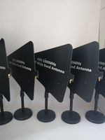 Xintonghui Spectrum analyzer with high gain, periodic wideband directional antenna, 400 MHz - 4 GHz