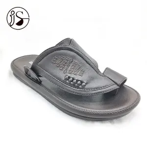 Factory price lightweight arabic shoes comfortable soft sole summer beach new leather men slippers