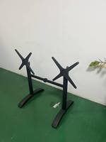 Table d'extérieur à double pied avec base en métal et support croisé, hauteur 29'', en aluminium noir, pliable, pour restaurant commercial, ensemble table et chaise