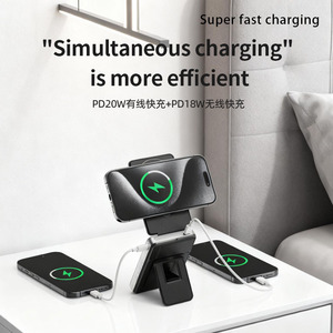 พาวเวอร์แบ<span class=keywords><strong>ง</strong></span>ค์แบบพกพา PD 20W 10000mAh พับได้ชาร์จเร็วแบตสำรอ<span class=keywords><strong>ง</strong></span>ไร้สายแม่เหล็กสีดำติดโลโก้ได้ตามต้องการ - Product Image 5