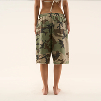 Shorts cargo camouflage oversize pour homme, coupe large, taille élastique avec cordon de serrage, imprimé Woodland, bords bruts, style streetwear, fournisseur en gros