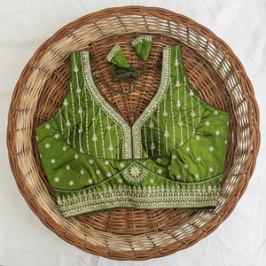 Chemisier moderne à col en V avec fil à paillettes Broderie tissée et décorative à la mode pour les mariages - Product Image 1