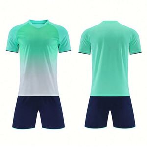 Uniformes de Fútbol de Talla Grande Azul Claro a Precio de Fábrica al por Mayor, Uniformes de Fútbol de la Mejor Calidad, Secado Rápido, Transpirables, 100% Poliéster - Product Image 1