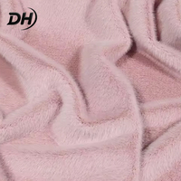 Großhandel Maßgefertigter 100% Polyester Einfarbiger Kurzplüsch Gestrickter Stoff Kunstnerzfell für Bekleidung Heimtextilien Spielzeug