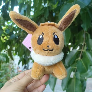 Vente en gros d'usine, porte-clés en peluche Pokémon de haute qualité, 4 pouces, poupée en peluche Pikachu, jouet en peluche, pendentif - Product Image 3