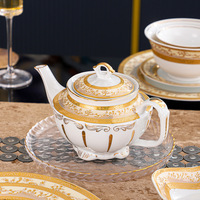Service de table de luxe de style européen pour hôtel et restaurant, vaisselle haut de gamme, assiette, bol, pot en céramique avec bordure dorée et motifs en relief