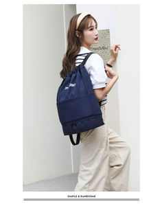 Sac à dos de sport et de voyage imperméable en polyester de haute qualité avec logo personnalisé et imprimé par le fournisseur, sac à cordon tendance - Product Image 3