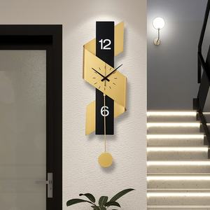 <span class=keywords><strong>Horloge</strong></span> <span class=keywords><strong>murale</strong></span> en métal 3D atmosphérique simple et moderne <span class=keywords><strong>80</strong></span>*24cm <span class=keywords><strong>Horloge</strong></span> à quartz Salon contemporain Design stéréo créatif personnalisé - Product Image 3