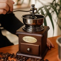 CARDSILK Coffret Cadeau Machine à Café pour Entreprises, Modèle Souvenir pour Offrir aux Employés et Clients, Articles Personnalisables avec Logo