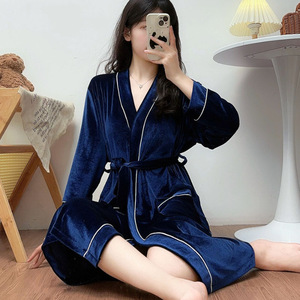 Sexy Design Winter Bathrobe Ladies Long-sleeve <strong>Velour</strong> Material Women's Sleepwear Thickness Robe Hoodie <strong>Dressing</strong> <strong>Gown</strong> - Product Image 4