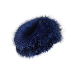 Écharpe d'hiver en fourrure de renard pour femmes Style coréen court enveloppement Ultra doux moelleux chaud accessoire de mode pour les tenues - Product Image 2