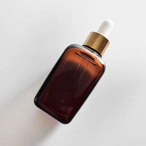 Flacons <span class=keywords><strong>en</strong></span> verre ambré européens 10 ml 100 ml avec <span class=keywords><strong>pipette</strong></span> compte-gouttes plate incluse, aspect délicat, sérigraphie, prix bas, cosmétique - Product Image 1