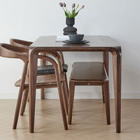 Ensemble de salle à manger de style farmhouse français de luxe, table et chaises en bois massif pour 4 personnes, pour applications hôtelières