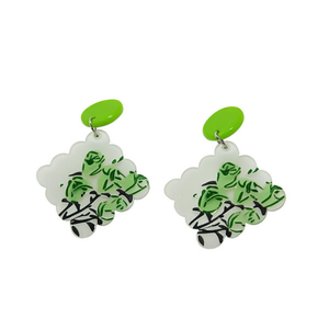 Orecchini Dipinti PENDIENTE con Design Floreale Verde, Orecchini a Perno alla Moda - Product Image 1