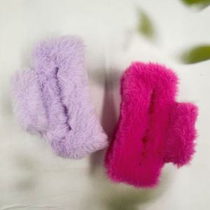 Autumn/Winter Plush Hair <b>Clip</b>, High-End Shark <b>Clip</b> for the Back of the Head, Plush Hair Accessory, 2 Yuan Department Store - Product Image 1
