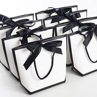 Sac cadeau en papier de luxe personnalisé avec poignée en ruban, sac d'emballage pour bijoux, sac de shopping avec logo