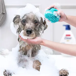 Brosses de bain pour chiens et animaux domestiques OEM/ODM, brosse de Massage, distributeur de shampooing, brosse de douche en Silicone pour chiens et chats, produits de bain