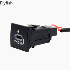 Cargador USB Tipo C con Puerto PD y Toma de 12V para Toyota Corolla, Rav4, Land Cruiser, Color Rojo y Azul - Product Image 1