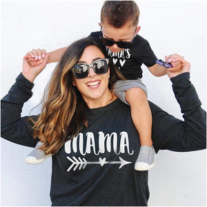 Moda mamá y yo cuello redondo sudadera Casual familia pulóver con mamá niño letra impresa para bebés niños y niñas - Product Image 3
