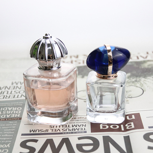 Flacon de <span class=keywords><strong>parfum</strong></span> en forme de cœur avec nœud papillon, boîte cadeau, flacon de <span class=keywords><strong>parfum</strong></span> en verre glamour pour emballage cosmétique de luxe - Product Image 2