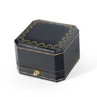 Boîte à bijoux en cuir de qualité supérieure avec logo personnalisé pour bague, pendentif, collier, organisateur de bijoux, emballage de bijoux de fiançailles et de mariage