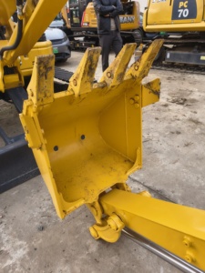 Mini-excavatrice Komatsu 3 tonnes avec godet de terrassement 0,11 m³ Moteur Komatsu Hydraulique Komatsu Valve Vickers - Product Image 4