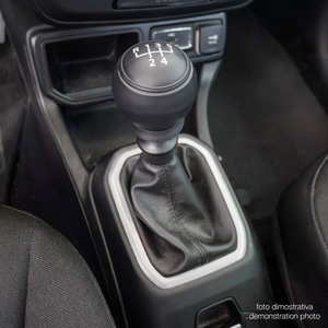 Poignée de levier de vitesse de voiture Simoni Racing SGKC6 motif 6 avec un design durable et élégant - Product Image 2