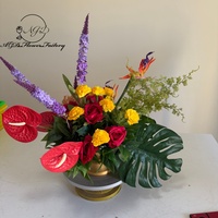 Arrangements floraux artificiels tropicaux en gros, fausses fleurs d'oiseau de paradis et d'anthurium, centre de table pour la décoration d'événements hawaïens