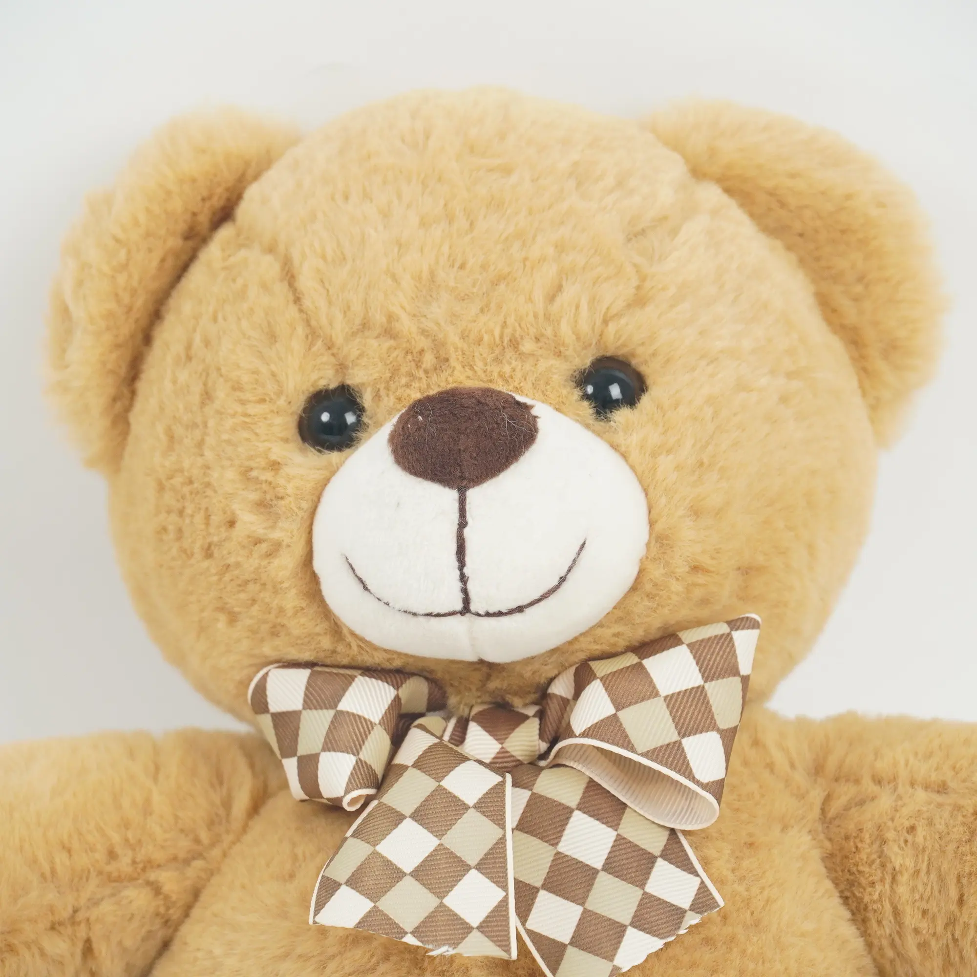 Großhandel Soft Plush Mini Bär schönen kleinen Teddybär mit Band