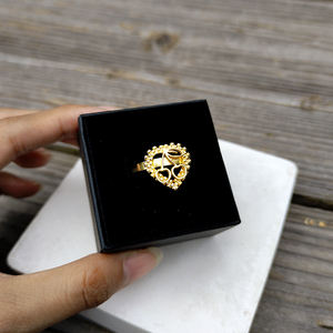 Anillo <span class=keywords><strong>de</strong></span> Moda con Marco <span class=keywords><strong>de</strong></span> Corazón en Forma <span class=keywords><strong>de</strong></span> Pepita Chapado en Oro <span class=keywords><strong>Cereza</strong></span> <span class=keywords><strong>de</strong></span> Acero Inoxidable Personalizado, Joyería para Mujer, Regalo - Product Image 4