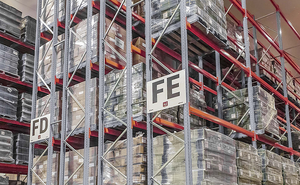 Rayonnage à double profondeur personnalisé pour économiser de l'<span class=keywords><strong>espace</strong></span> avec verrous de sécurité et protections de montants pour entrepôts modernes de grande taille - Product Image 3