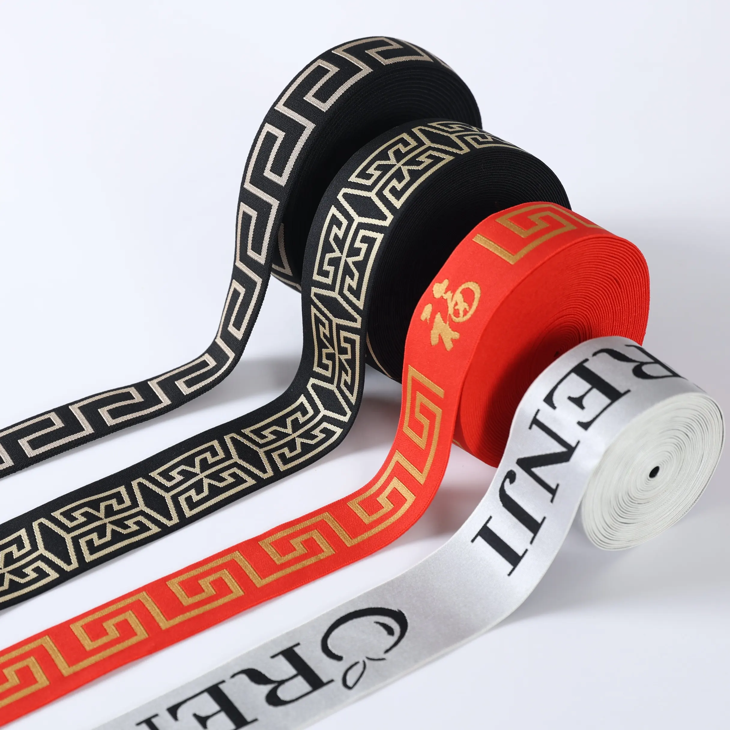 OEM印刷弾性テープバンドウェビングデザイナーエンボス加工とデボス加工のカスタムロゴ弾性印刷バンド衣類用ゴムテープ