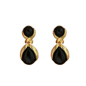 Fashion Copper Jewelry Geometric High-end Niche Inlaid Pearl Design Stud <strong>Earrings</strong> Women Light Luxury Versatile Water <strong>Drop</strong> Oro - Product Image 4