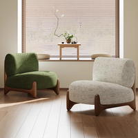 Fauteuil d'appoint moderne et confortable en tissu, canapé simple rembourré en peluche douce avec structure en bois massif pour espace de détente moderne dans le salon