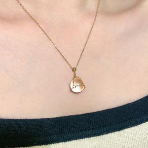 Collar con Colgante de Plata de Ley S925, Diseño Retro de Lujo, Gota de Agua con Diamante Rosa, Versátil para el Uso Diario y la Moda - Product Image 2