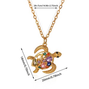 Collana con Ciondolo Tartaruga Marina in Acciaio Inossidabile Placcato Oro 18K con Zirconia Arcobaleno Scintillante, Gioiello Estivo da Spiaggia e Oceano, Regalo per Donne - Product Image 6