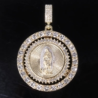 Pendentif Notre-Dame de Guadalupe glacé, plaqué or 14 carats, alliage de zinc, émail coloré, entièrement serti de zircone cubique, médaillon rotatif, cadeau religieux hip-hop