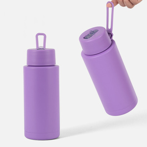 Borraccia Sportiva in Acciaio Inox a Doppia Parete con Isolamento Sottovuoto, 1000ml, con Coperchio a Cannuccia Ribaltabile e Cinturino - Product Image 6