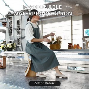 Delantal de manga corta impermeable de algodón twill a la moda para mujer, ideal para cocina, restaurantes y bares, color negro. - Product Image 2