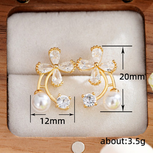 Orecchini a Perno con Fiore Delicato per Donne, Eleganti Accessori per Orecchie da Indossare Quotidianamente, per Outfit Casual e Regalo - Product Image 3