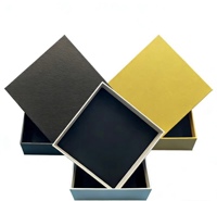 Boîte cadeau carrée en gros avec couvercle et base, en carton noir rigide extra-robuste, gaufrage, grandes/petites tailles, emballage neutre