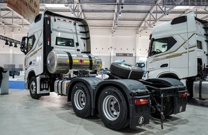 Camión Tractor Diésel Shacman X6000 6x4, Motor Weichai de 550HP, 2000Nm de Torque, para Transporte Logístico de Carga Pesada - Product Image 6